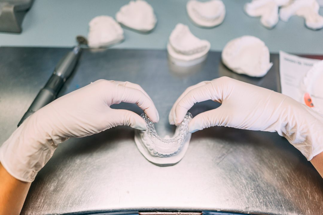 Cómo optimizar la colaboración entre la clínica y el laboratorio dental